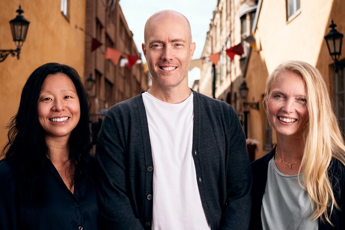 Mai Thai, Carl Lindberg, Nanna stranne